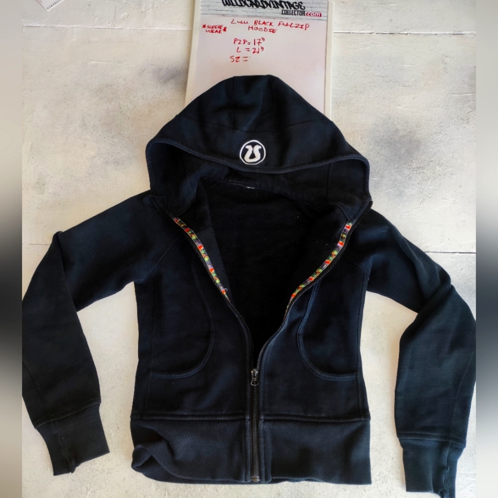 BLACK LULULEMON Zipup Hoodie Size Small